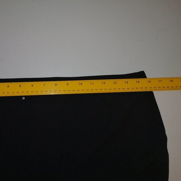 Reitmans  Ladies Size 7 Black Straight Leg Loose Fit Dress Pants - Picture 6 of 7